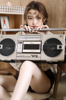 叶子楣女机器人