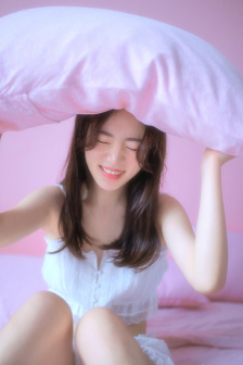 年轻的妈妈高清