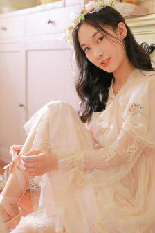 大屁股妇女流出白浆