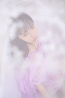 女朋友下面很紧进去一点很痛